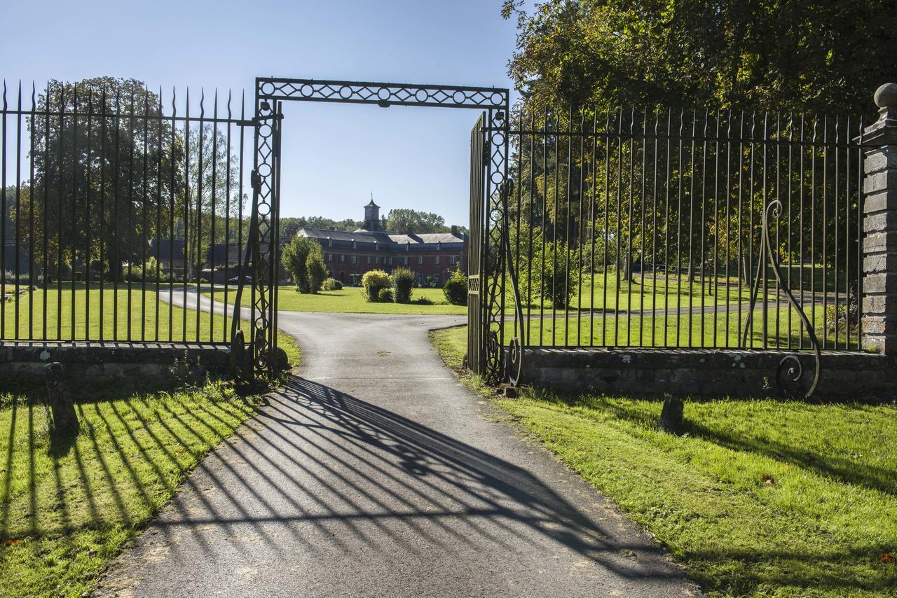 Logis - Chateau De La Motte - Hotel & Restaurant Liessies Eksteriør bilde