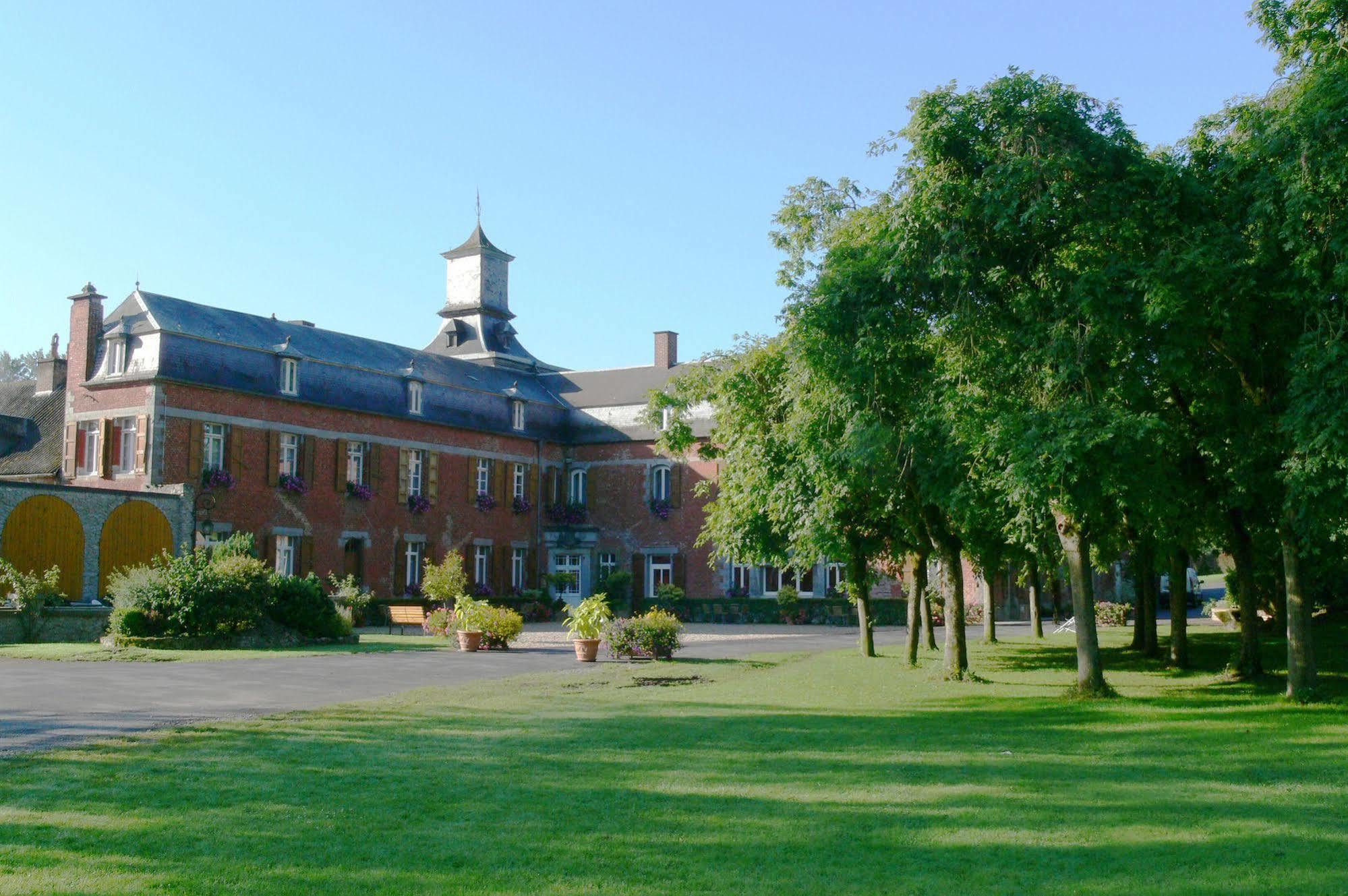 Logis - Chateau De La Motte - Hotel & Restaurant Liessies Eksteriør bilde